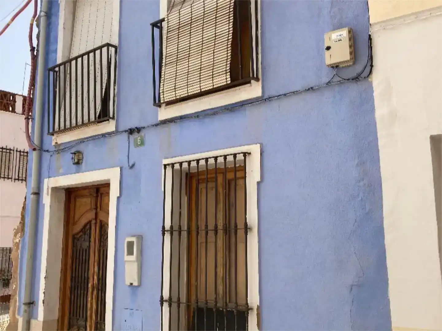 Vista exterior de Piso en venta en Llombai con Balcón