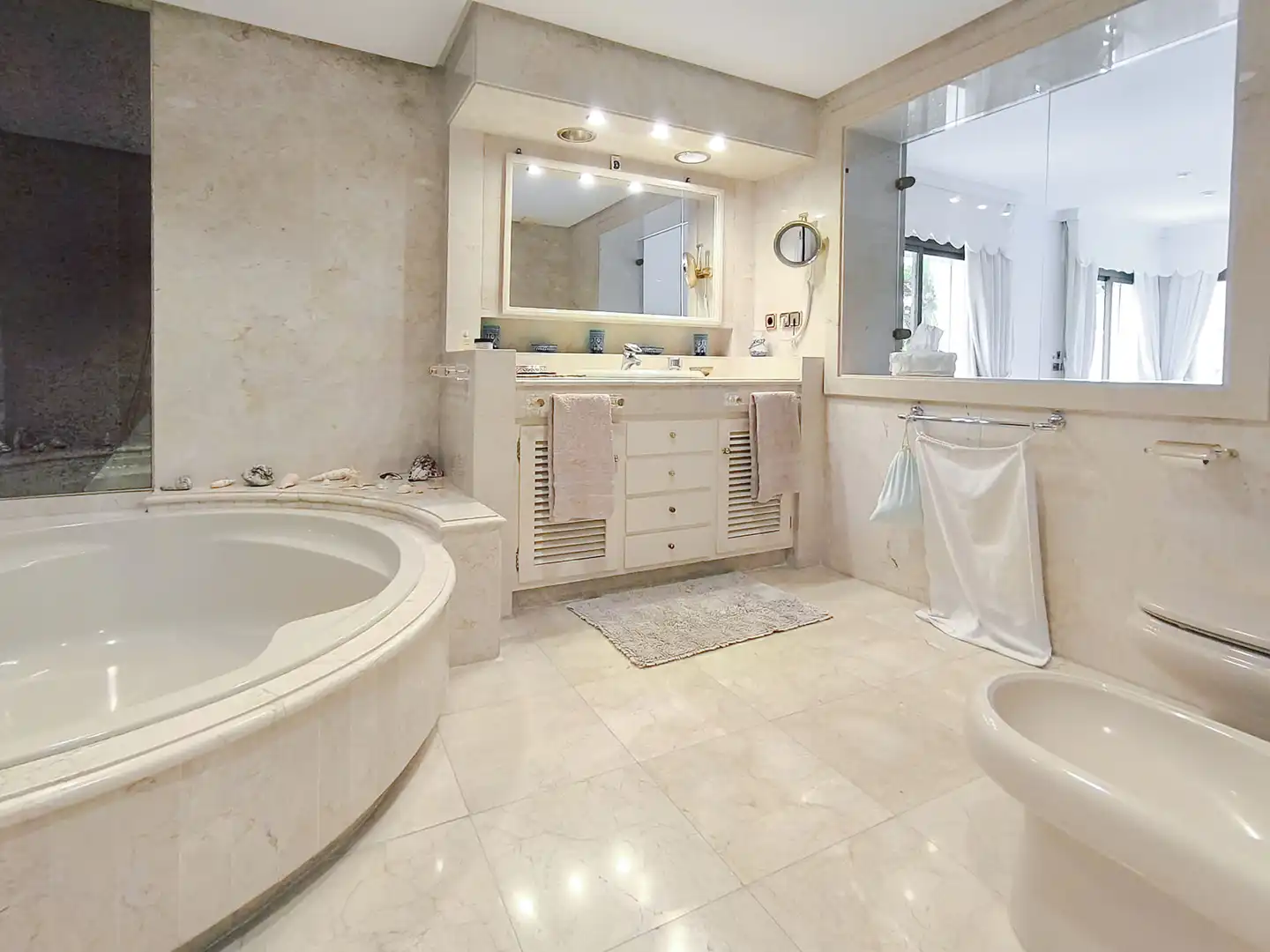 Casa con piscina en venta en Río Real - Los Monteros, imagen 34