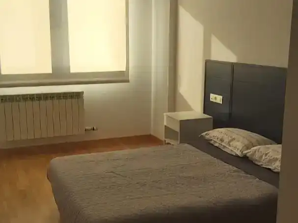 Dormitori de Pis de lloguer en Haro amb Parquet, Traster i Moblat