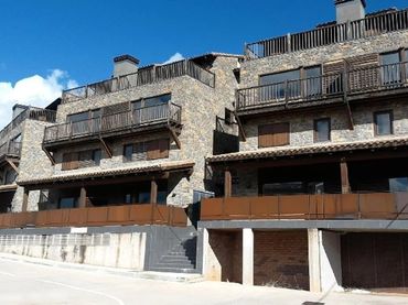 Residential with lift for sale in Carrer de la Teulera