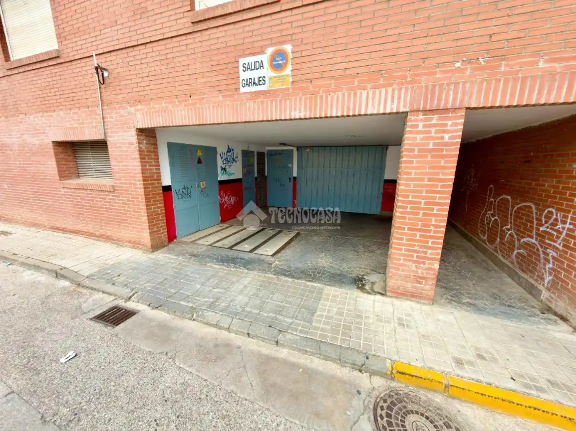 Aparcament de Garatge en venda en Cabanillas del Campo amb Alarma