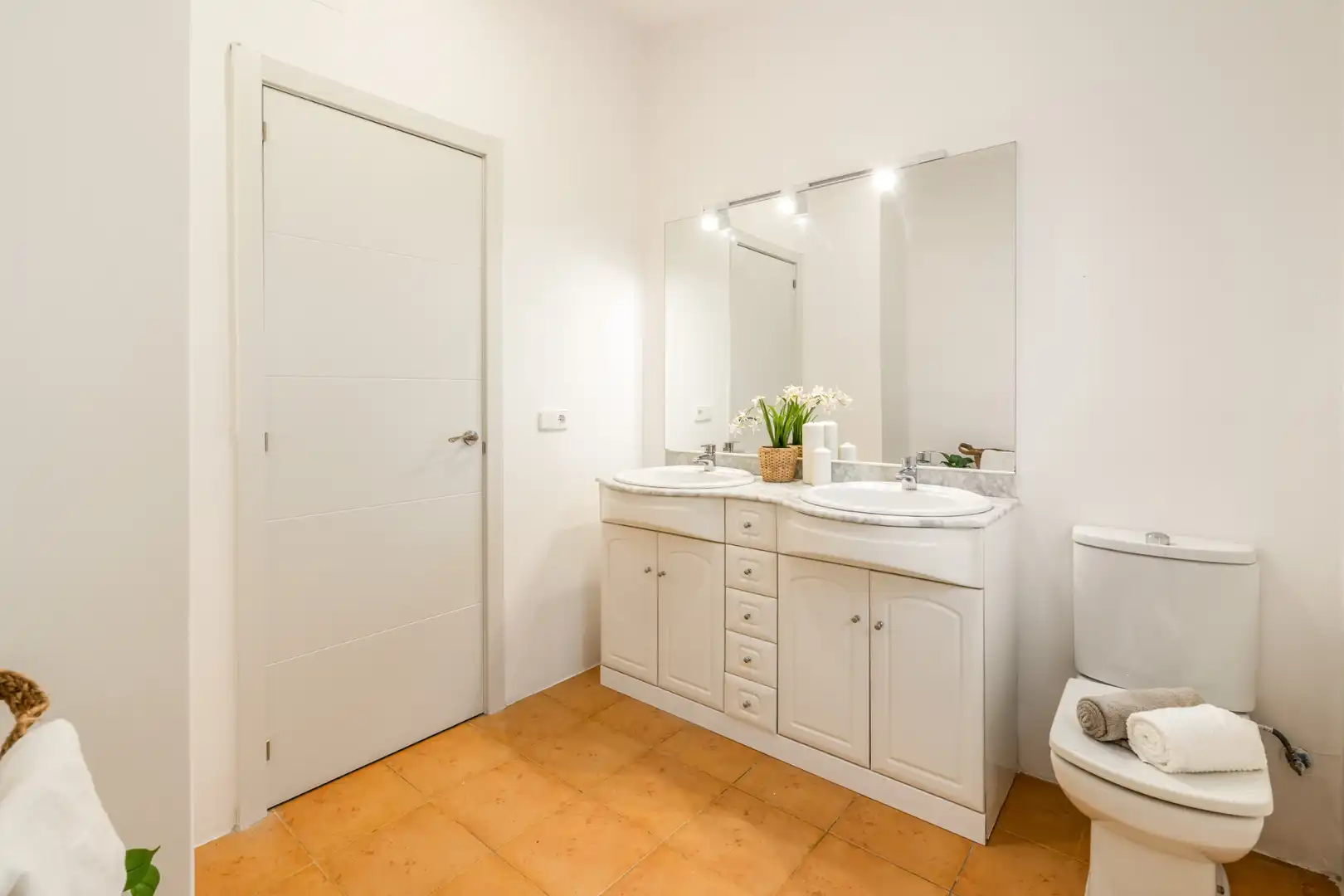 Bathroom of Houses for sale in Lloret de Mar  with Air Conditioner, Heating and Private garden
