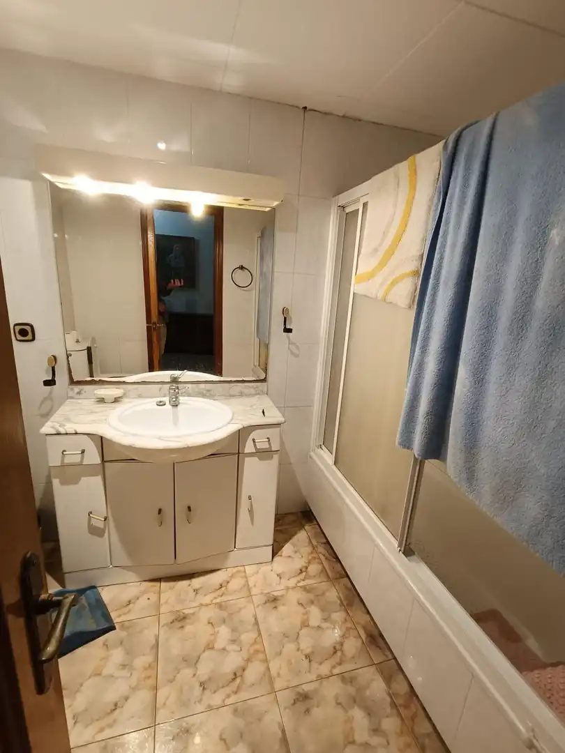Baño de Casa adosada en venta en Mataró con Calefacción, Terraza y Trastero