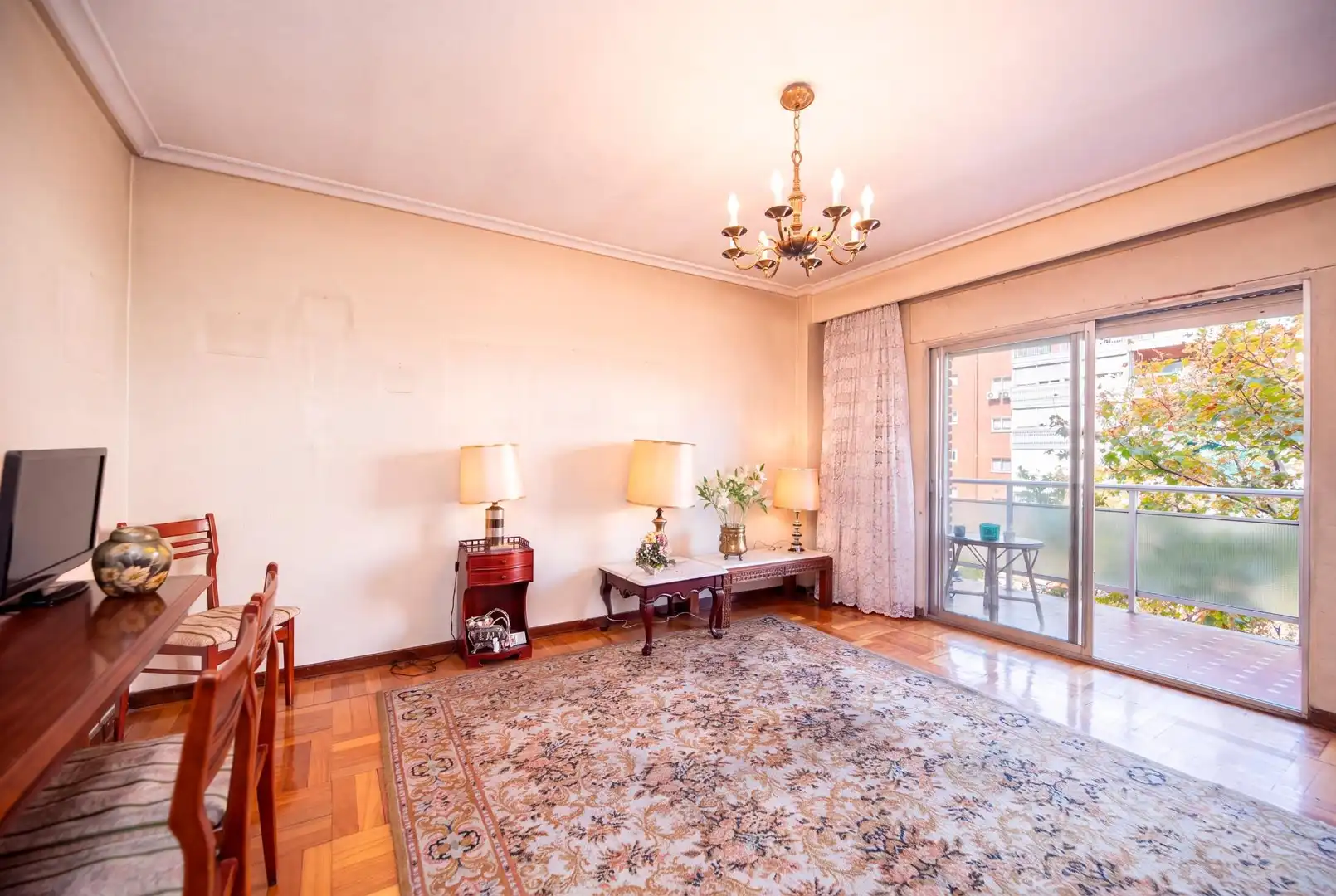 Flat with terrace for sale in Retiro