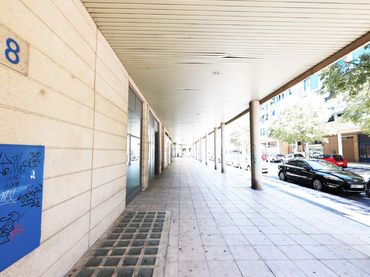 Local comercial en venda a Parque Europa - Los Pitufos