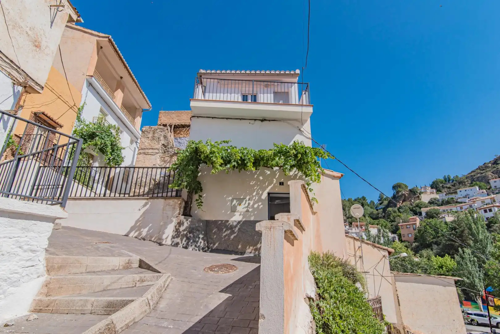 Vista exterior de Casa adosada en venta en Quéntar con Calefacción, Terraza y Trastero