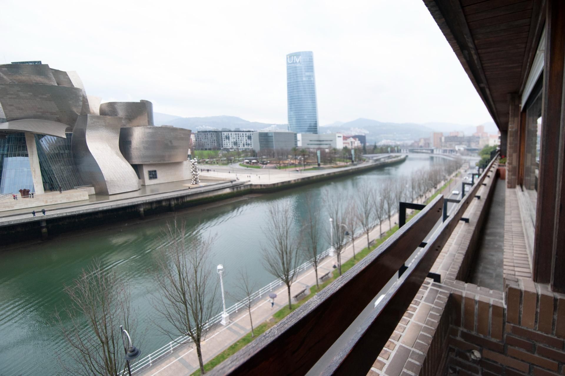 Exterior view of Flat for sale in Bilbao   with Terrace and Storage room