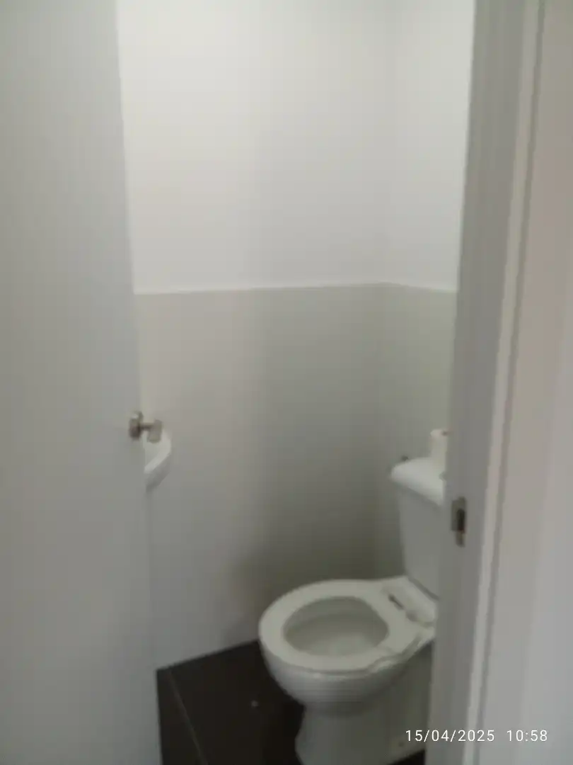 Baño de Local en venta en Torrelavega  con Parquet y Terraza