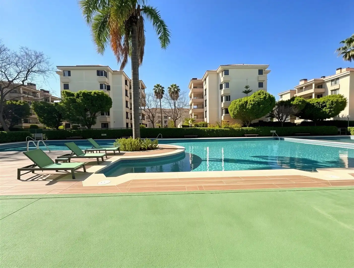 Piscina de Apartament de lloguer en  Palma de Mallorca amb Aire condicionat, Calefacció i Terrassa