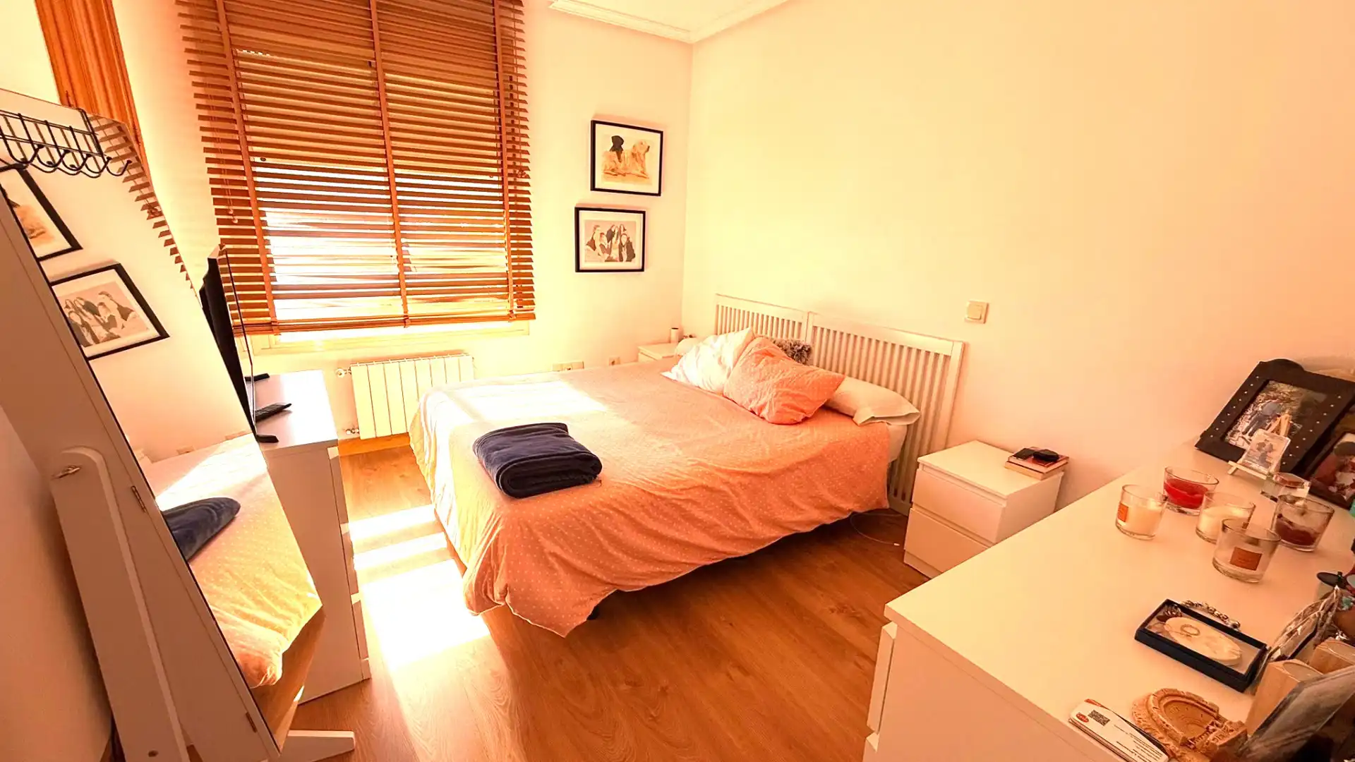 Habitación de Casa o chalet en venta en Madrid con Aire acondicionado, Calefacción y Jardín privado