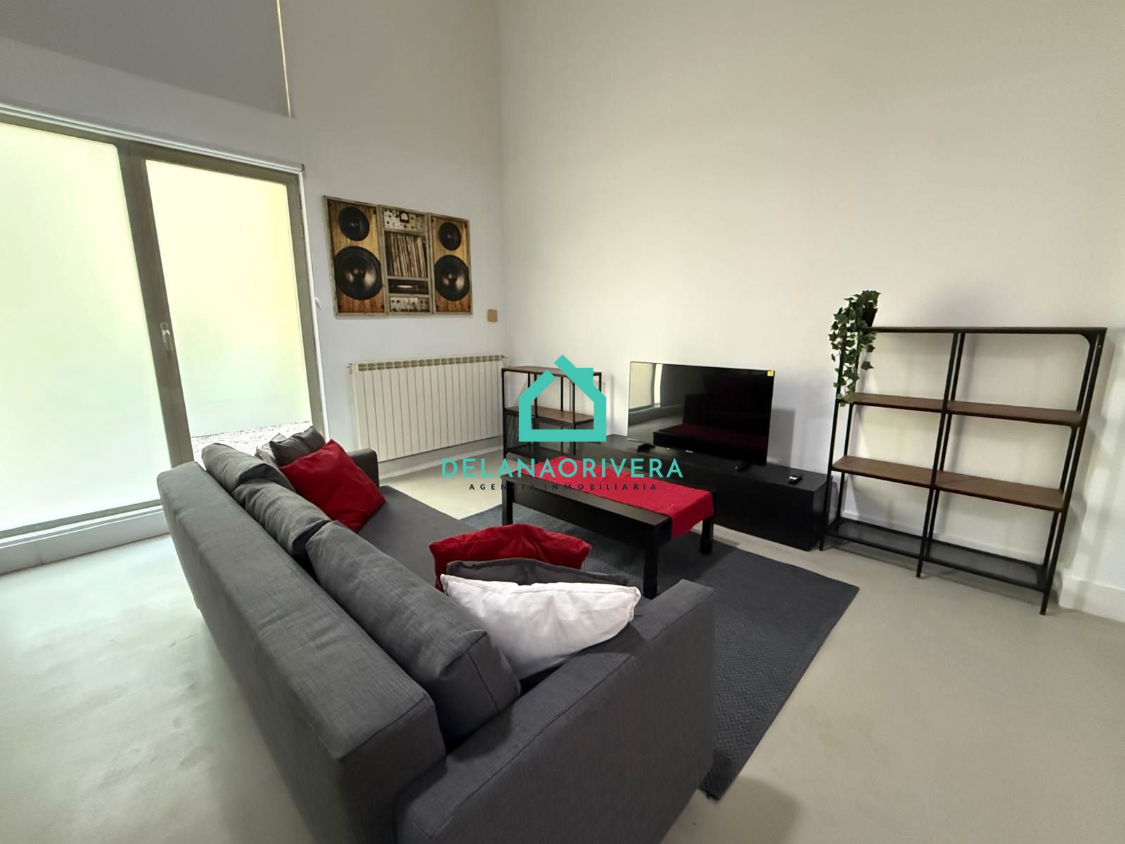 Sala d'estar de Loft de lloguer en Camarma de Esteruelas amb Aire condicionat, Calefacció i Terrassa