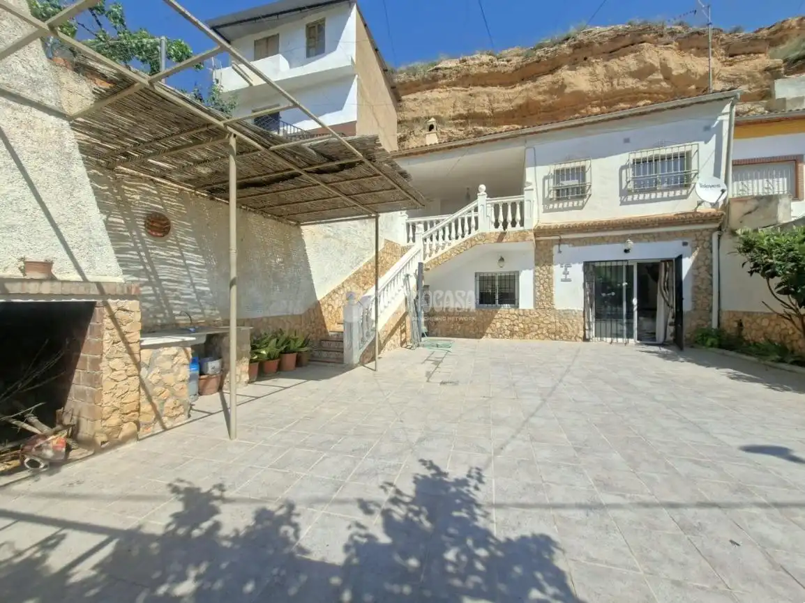 Habitatge en venda a Guadix, imagen 2