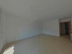 Flat for sale in Girona Capital  with Heating and Furnished