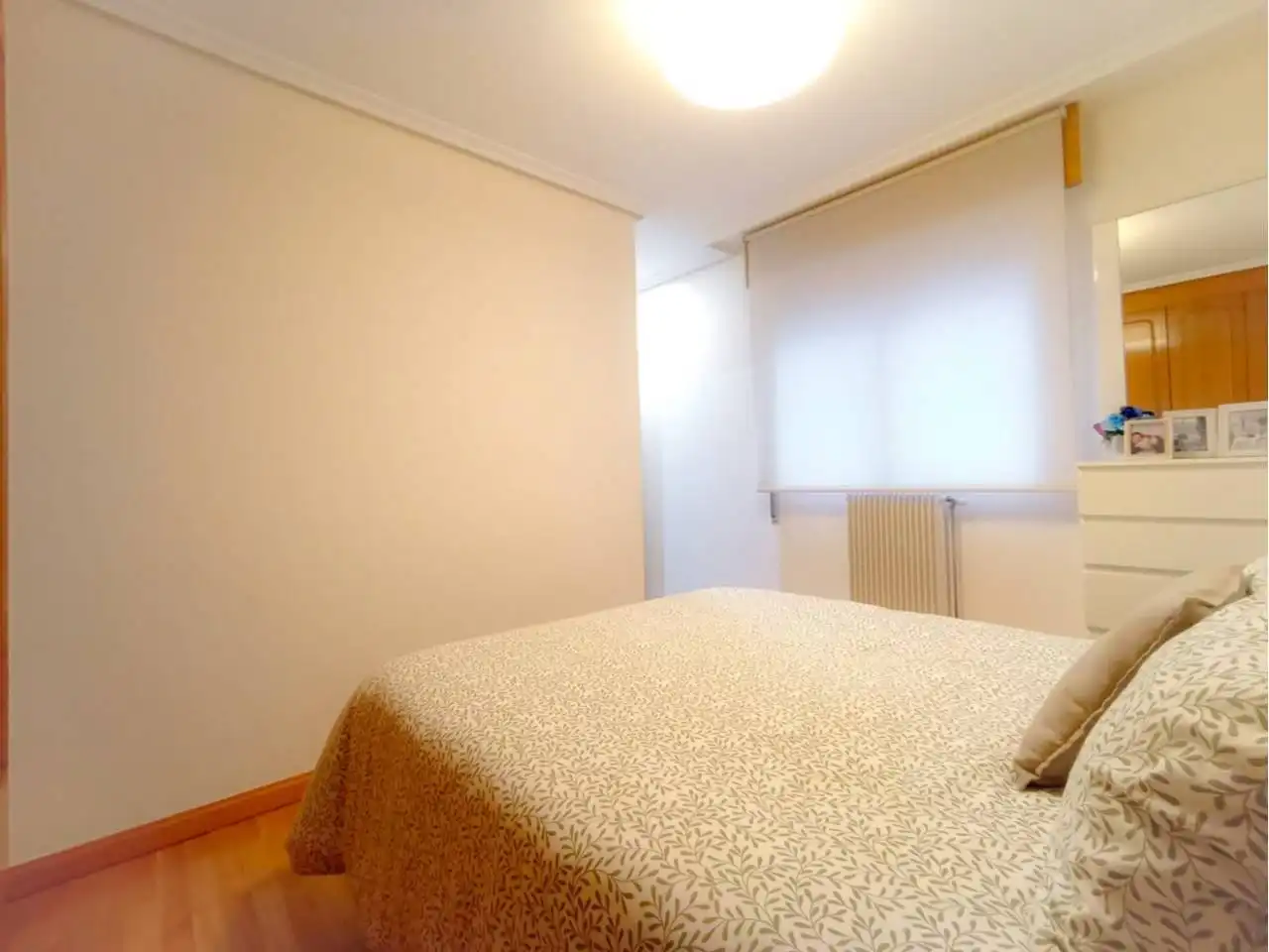 Dormitori de Apartament en venda en Burgos amb Calefacció, Parquet i Traster