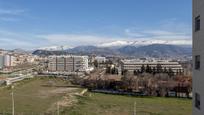 Vista exterior de Pis en venda en  Granada Capital amb Aire condicionat i Calefacció