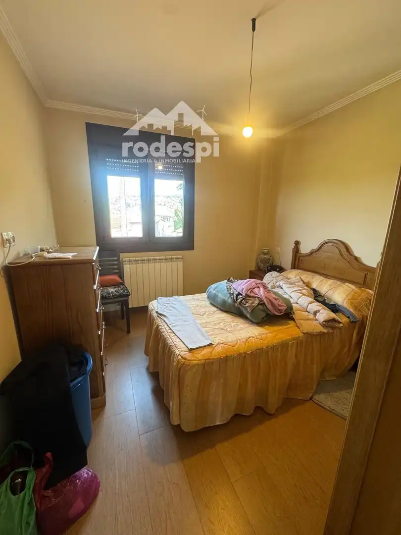 Schlafzimmer von Einfamilien-Reihenhaus zum Verkauf in As Neves   mit Heizung