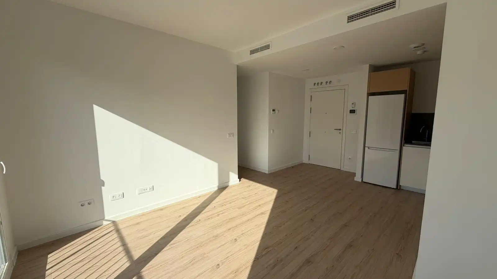 Wohnung zur Miete in Port Forum