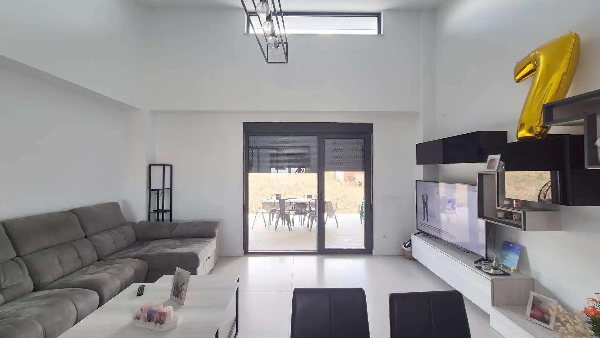Sala de estar de Casa o chalet en venta en Carrascal de Barregas con Aire acondicionado, Calefacción y Jardín privado