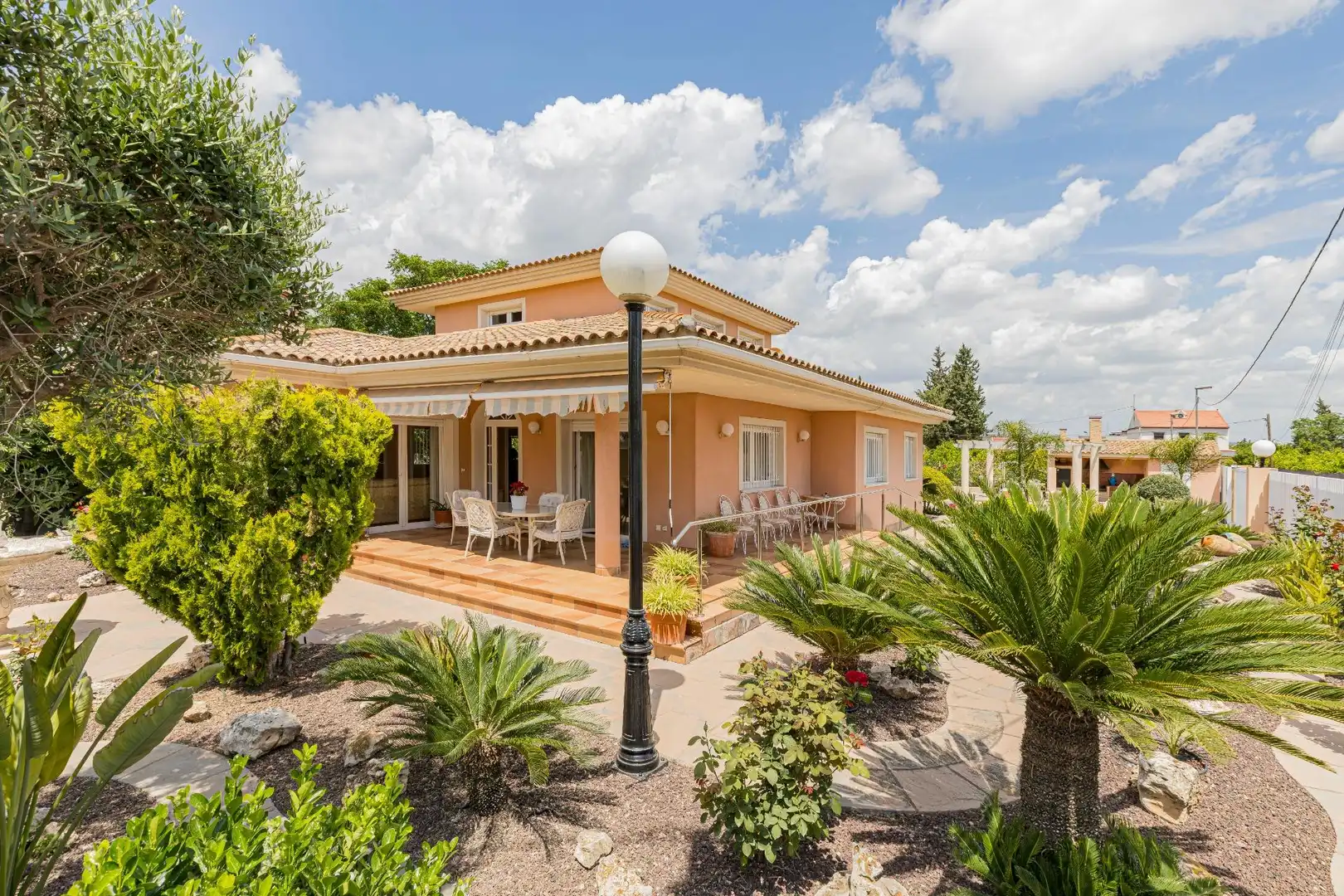 Außenansicht von Haus oder Chalet zum Verkauf in Murcia mit Klimaanlage, Privatgarten und Terrasse