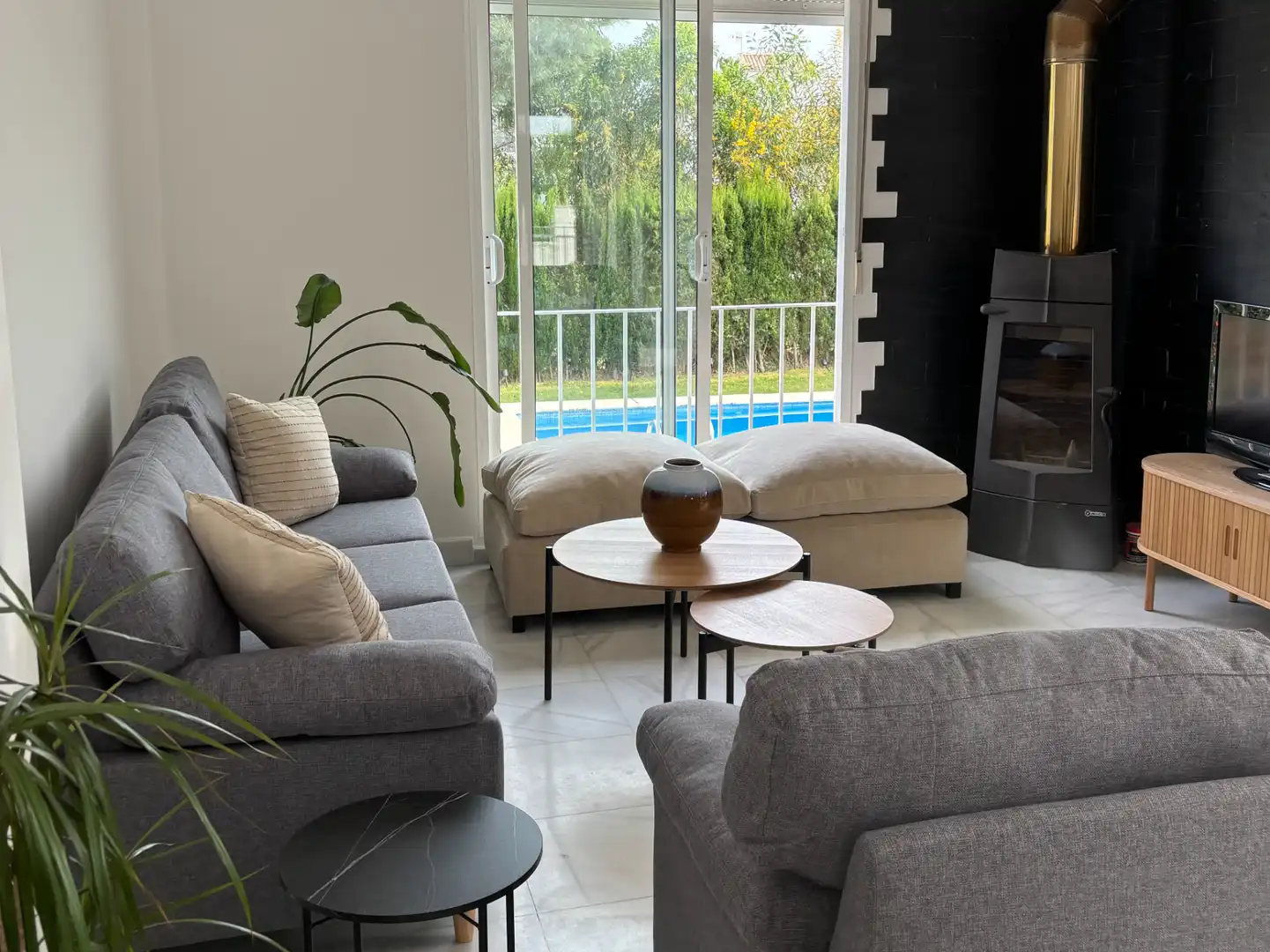 Detached homes for rent in Paseo de la Chirina, Islantilla Golf