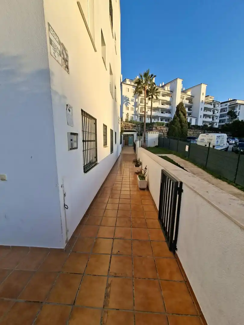 Außenansicht von Wohnung zum Verkauf in Mijas mit Klimaanlage, Terrasse und Abstellraum