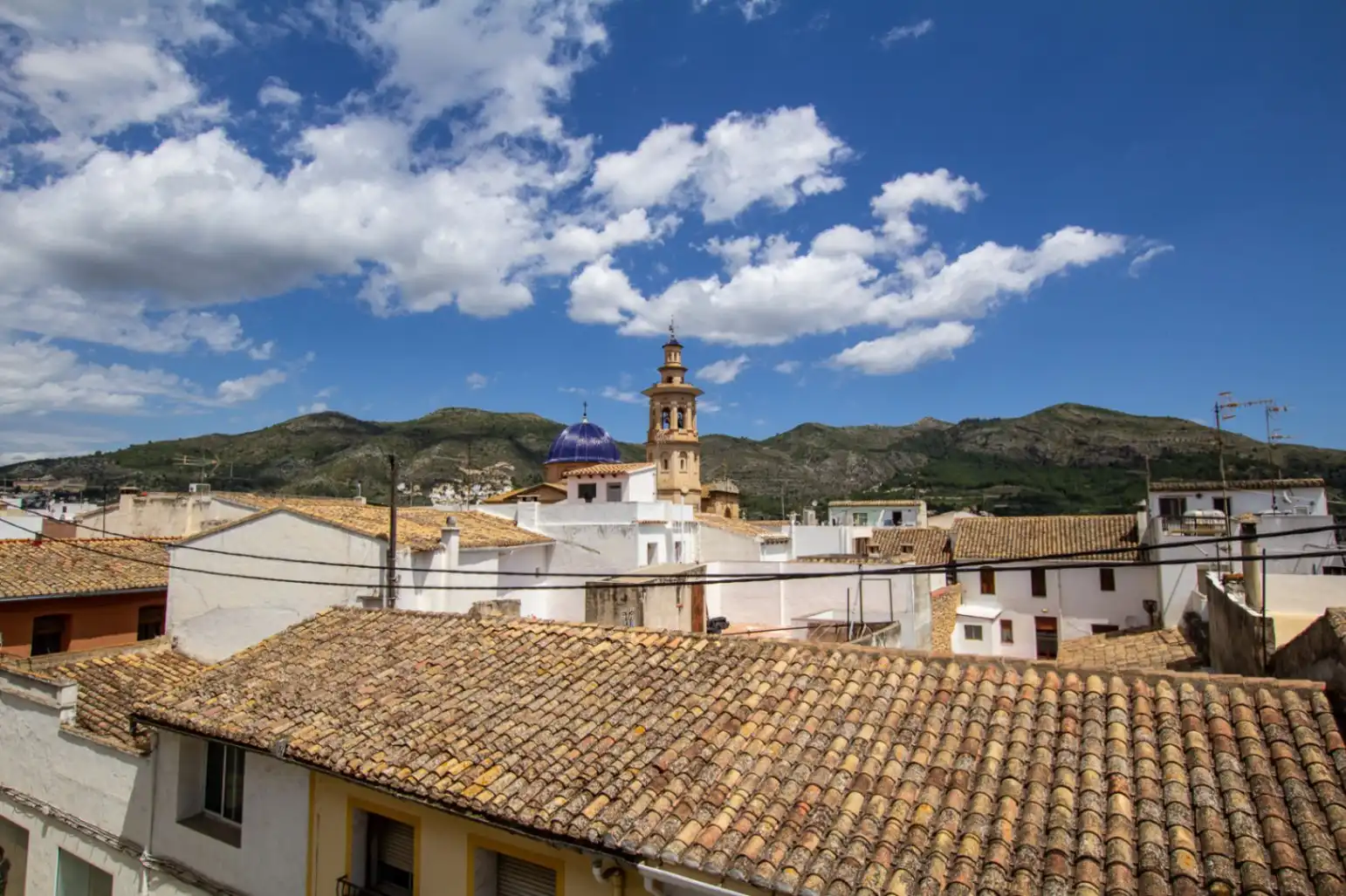 Vista exterior de Finca rústica en venda en Xaló amb Terrassa, Traster i Balcó