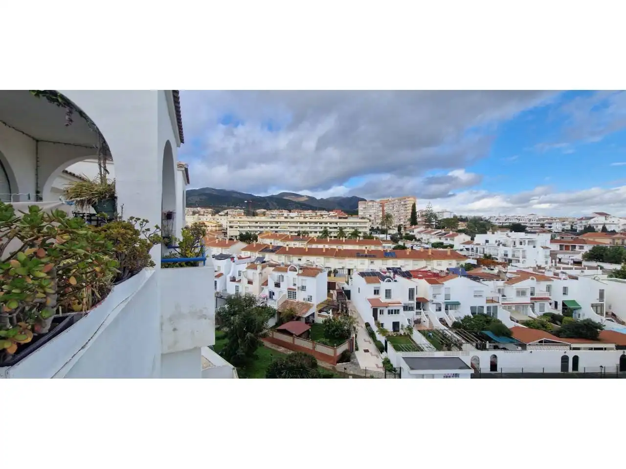 Vista exterior de Ático en venta en Benalmádena con Aire acondicionado, Calefacción y Terraza