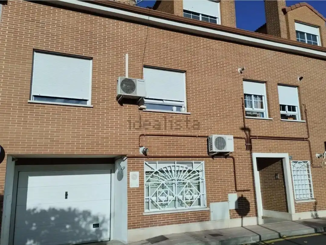 Piso con ascensor en venta en Meco pueblo