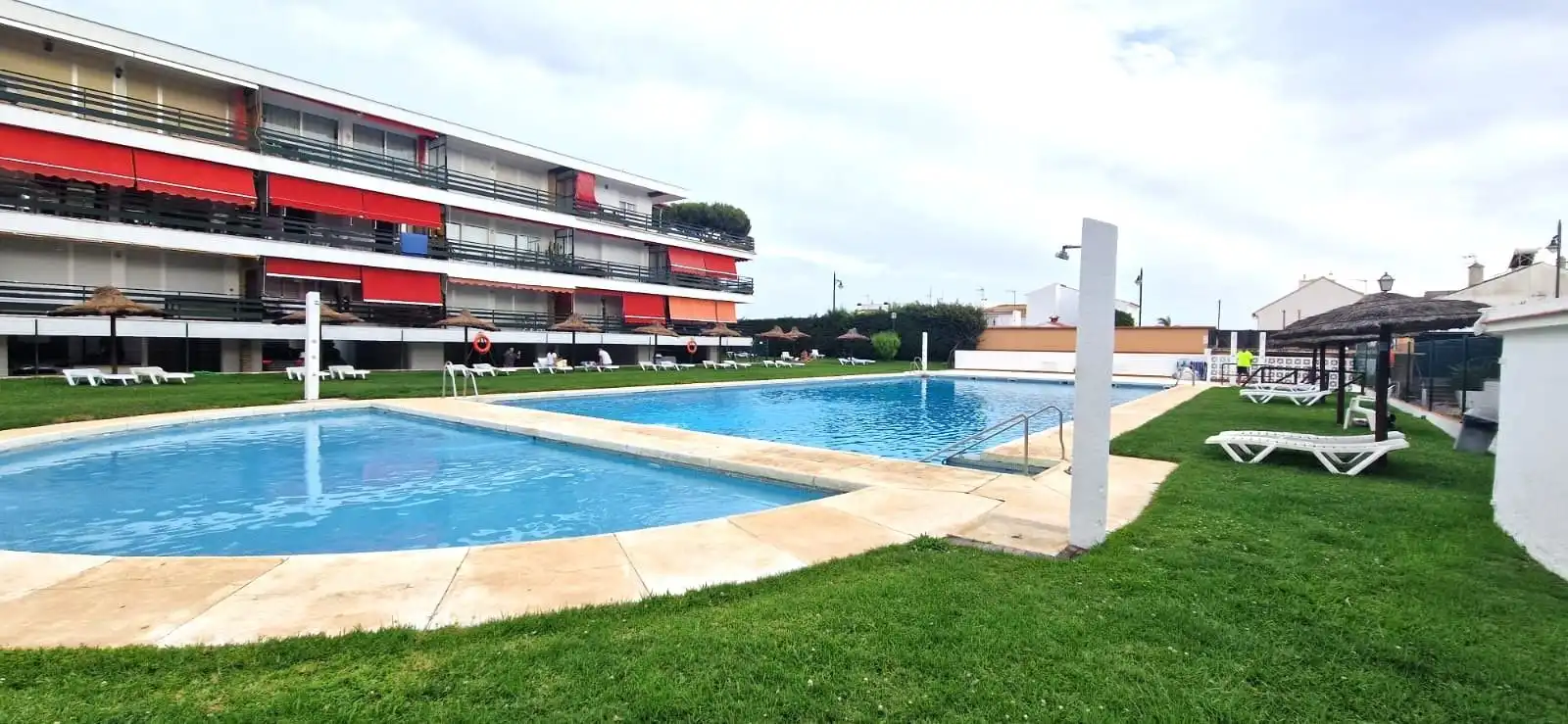 Apartment with pool to rent in El Rompido