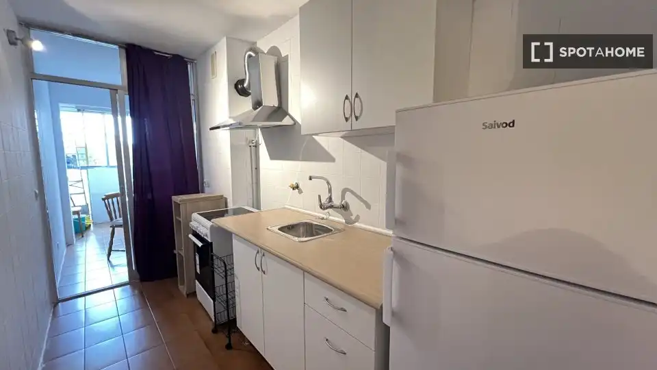 Kitchen of Flat for rent in Madrid  with Air Conditioner, Heating and Furnished