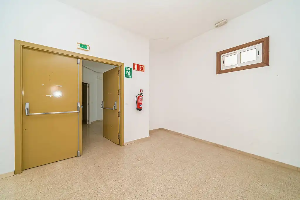 Gewerbefläche zum Verkauf in Av de Ifach, imagen 9
