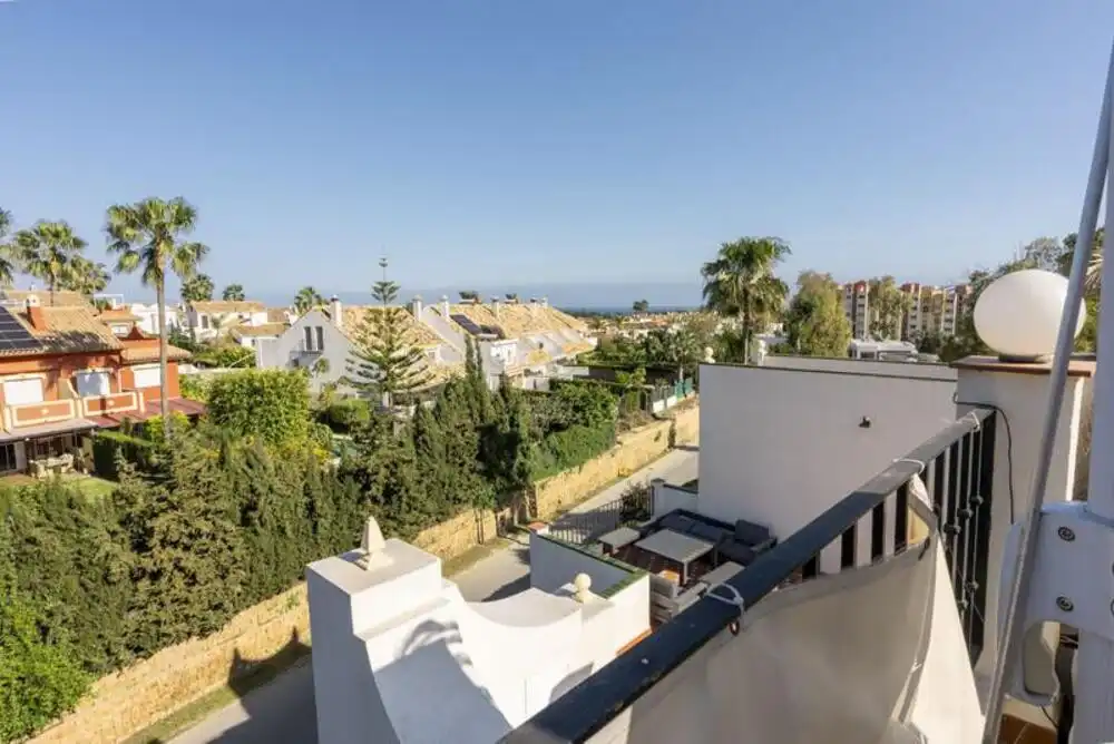 Außenansicht von Dachboden zum Verkauf in Atalaya mit Terrasse, Schwimmbad und Alarm