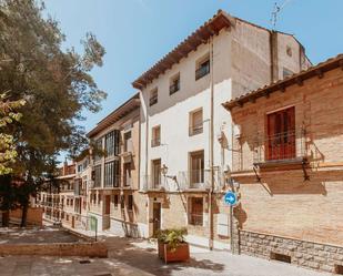 Vista exterior de Pis en venda en  Huesca Capital amb Calefacció i Balcó