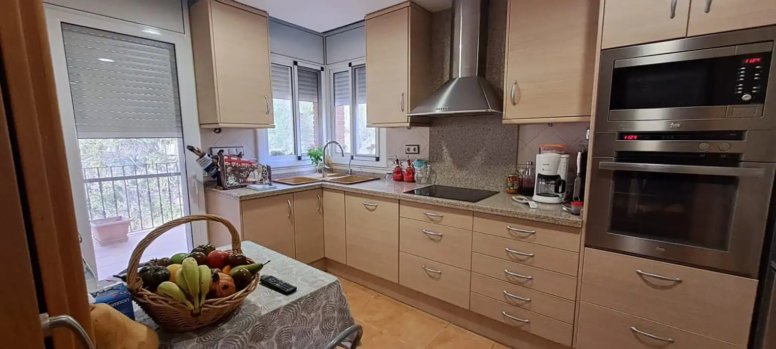 Cocina de Casa o chalet en venta en Vallirana con Aire acondicionado, Calefacción y Terraza