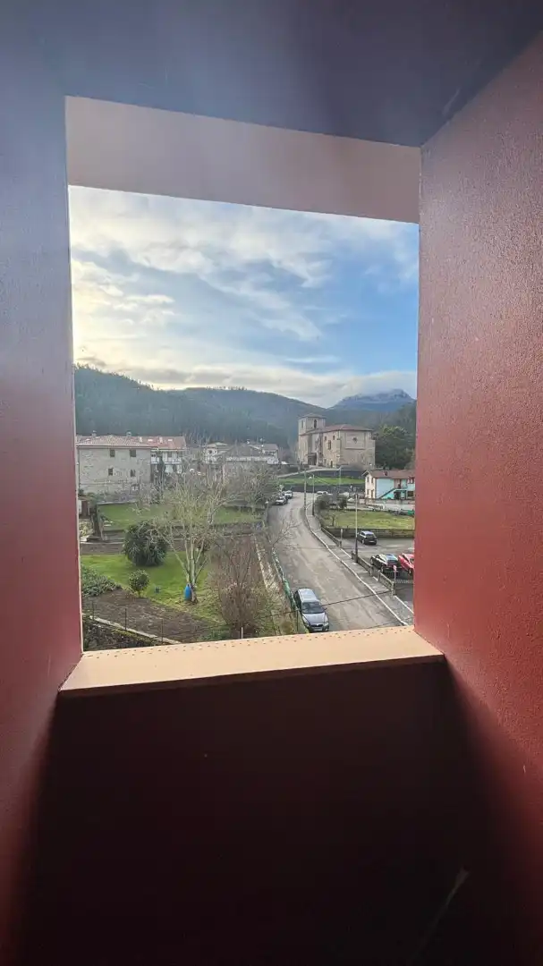 Außenansicht von Wohnung zum Verkauf in Ramales de la Victoria mit Heizung, Terrasse und Möbliert