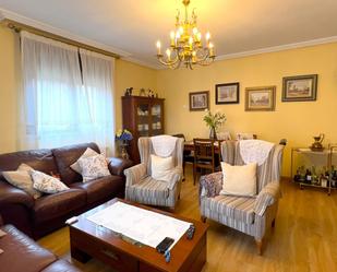 Living room of Flat for sale in Alcalá de Henares  with Air Conditioner, Heating and Private garden