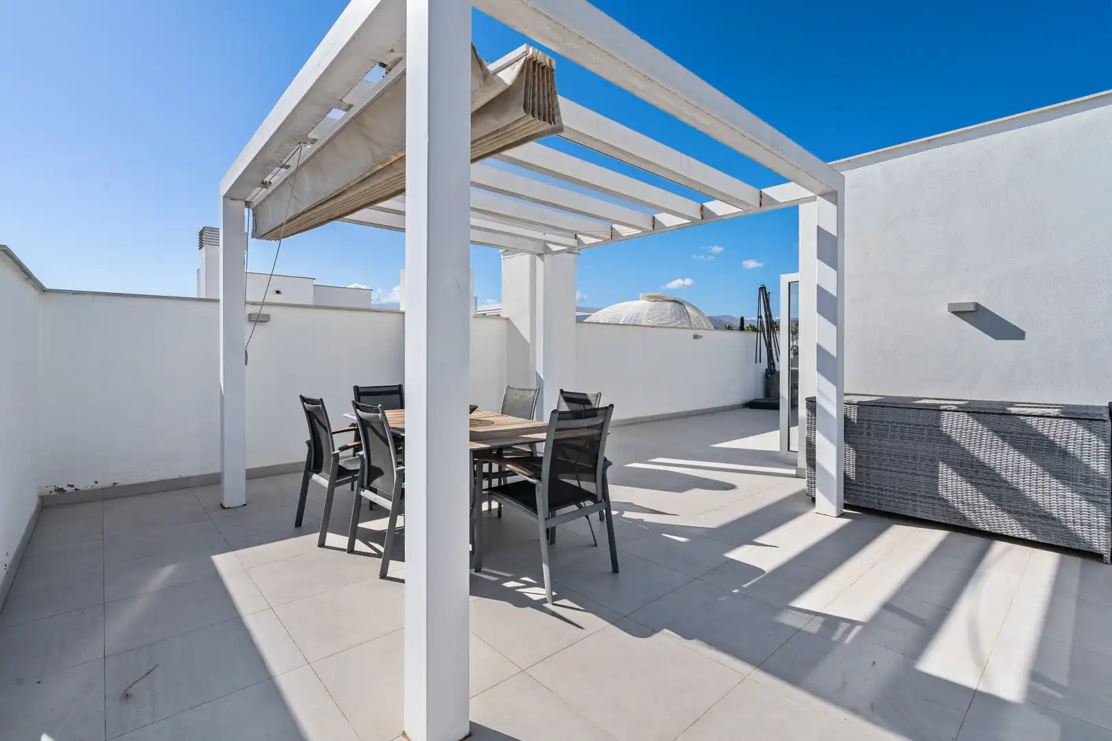 Terraza de Ático de alquiler en Estepona con Aire acondicionado, Terraza y Piscina