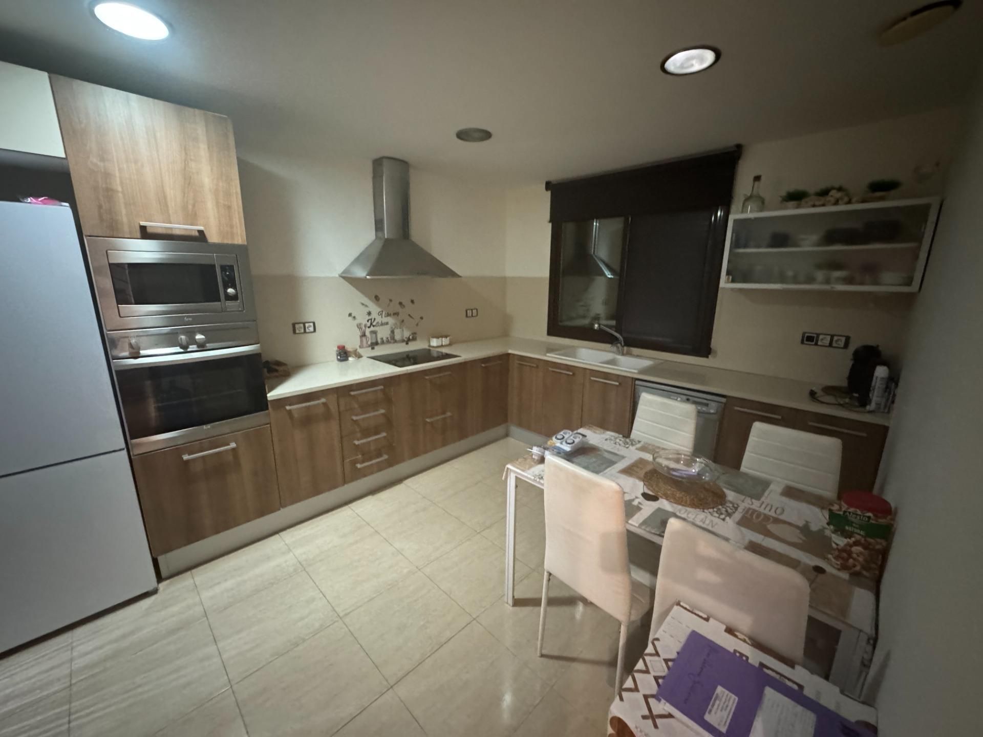 Cocina de Casa adosada en venta en Bellvei con Terraza