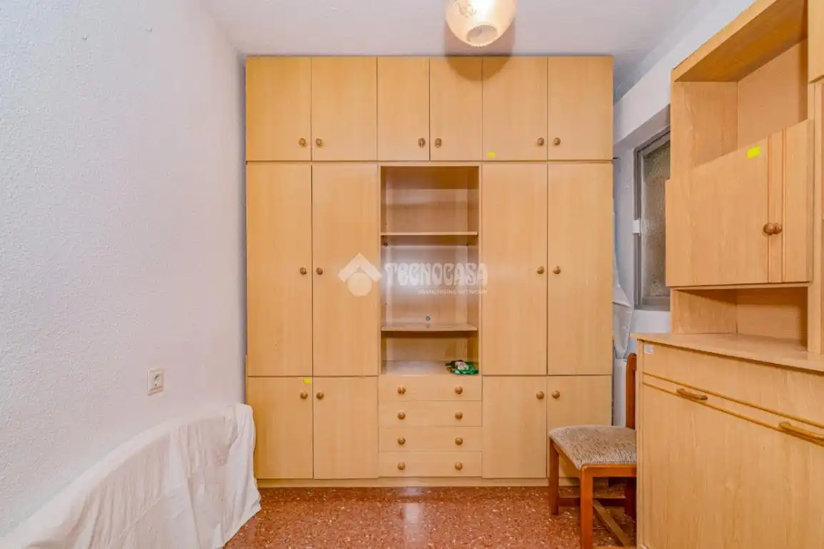 Habitación de Piso en venta en Granada con Calefacción y Balcón