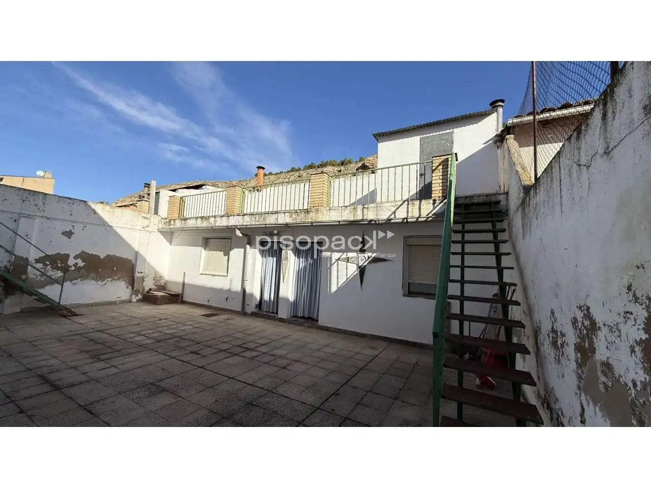 Vista exterior de Casa o chalet en venta en Azagra con Calefacción