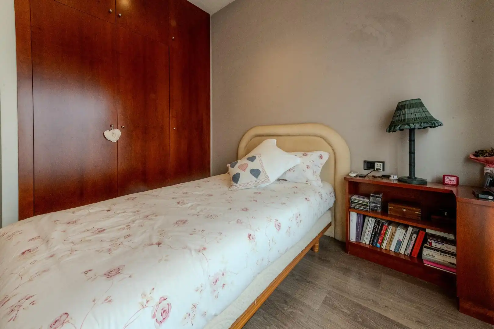 Dormitori de Casa o xalet en venda en Sabadell amb Aire condicionat, Calefacció i Terrassa