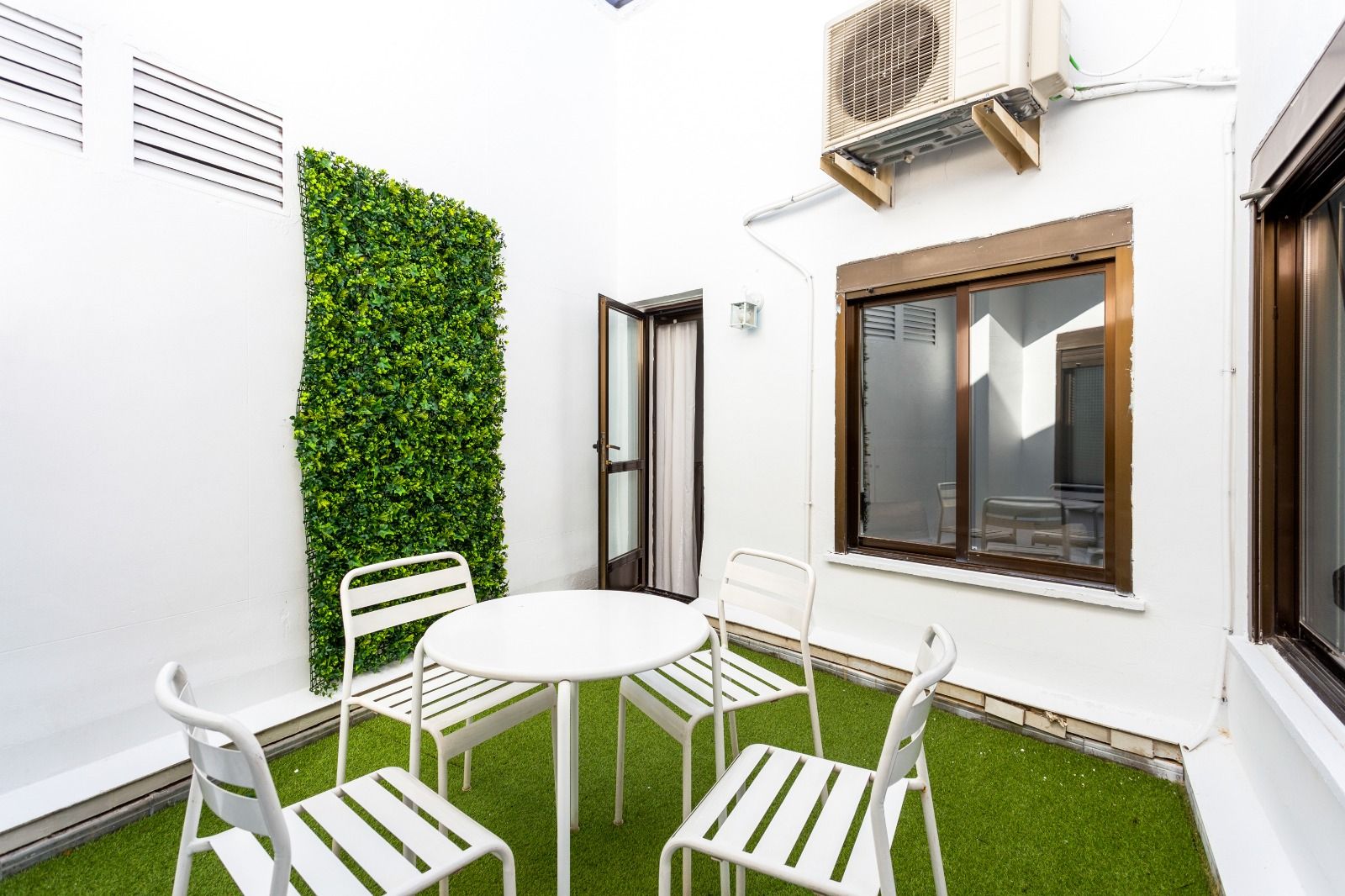 Terrace of Attic to rent in  Madrid Capital  with Air Conditioner, Heating and Parquet flooring