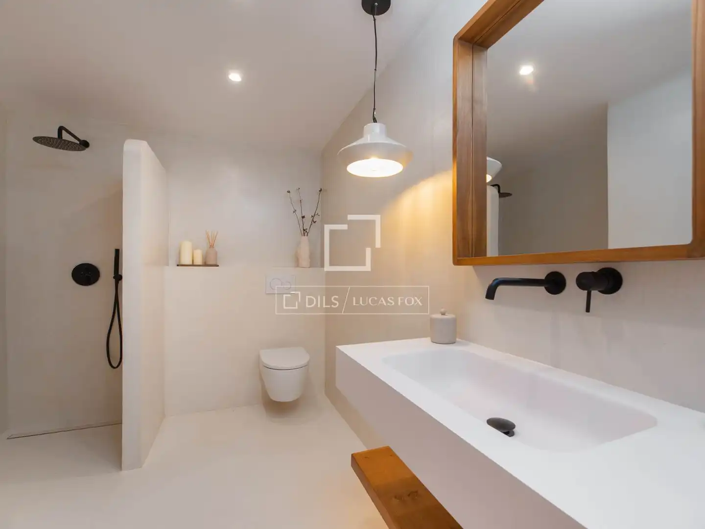 Badezimmer von Wohnung zum Verkauf in Eivissa mit Klimaanlage, Heizung und Privatgarten