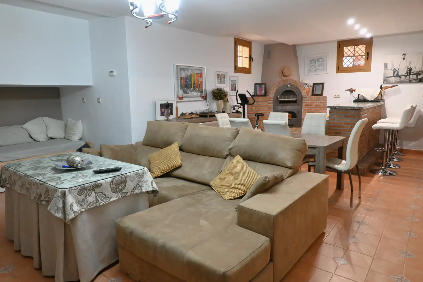 Sala de estar de Casa adosada en venta en Las Gabias con Aire acondicionado, Calefacción y Terraza