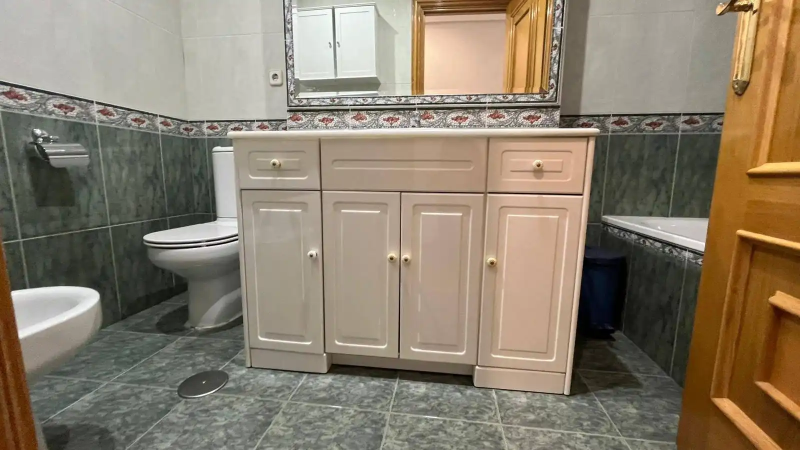 Baño de Piso en venta en Elche / Elx