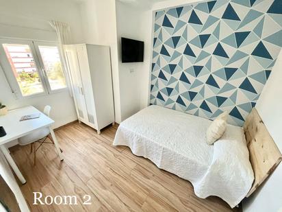 Bedroom of Flat to share in  Sevilla Capital  with Furnished, Washing machine and TV