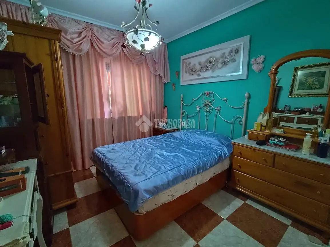 Bedroom of Flat for sale in Córdoba  with Air Conditioner