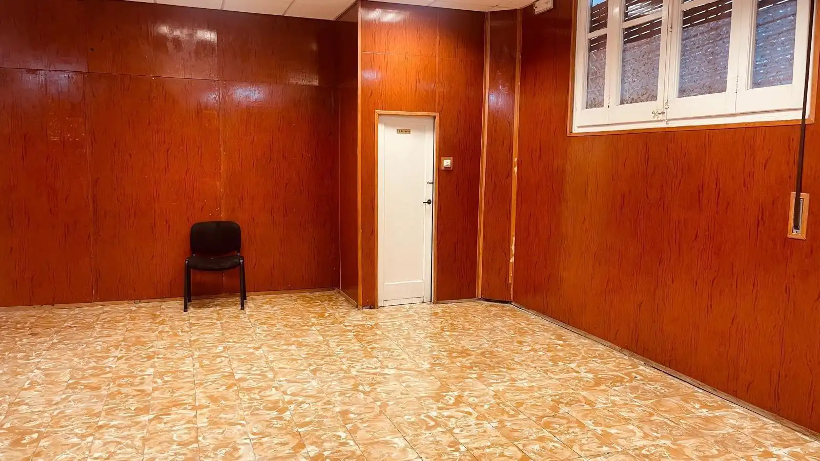 Business premises for sale in Carrer d'Ulldecona, imagen 5