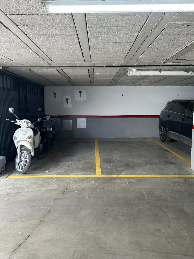 Aparcament de Garatge en venda en Utrera