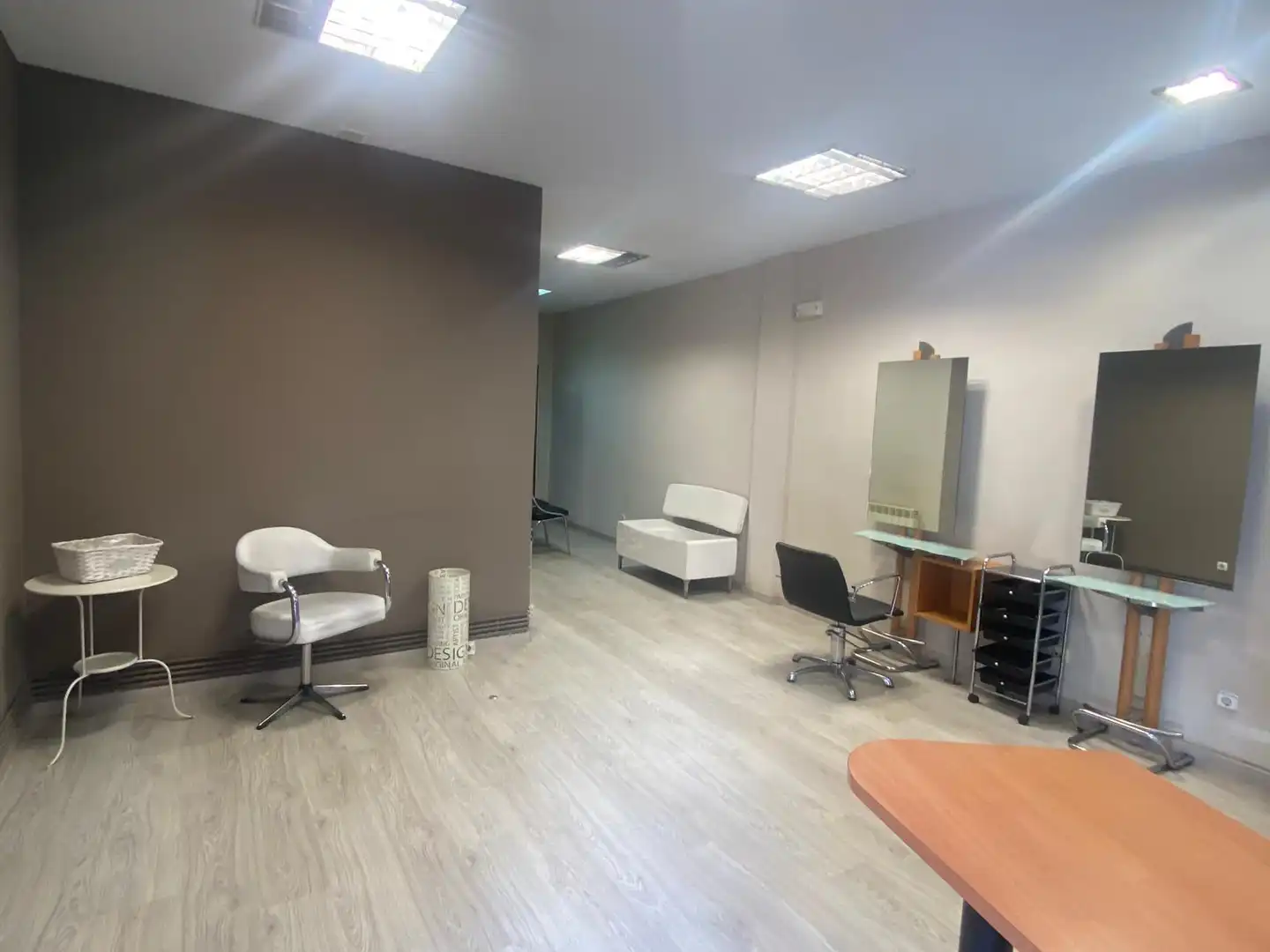 Local comercial en venda a Calle Juan Madrazo 25 Bajo 24002 Leon, imagen 3